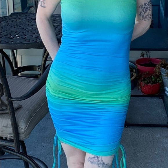 Stretch Bodycon Tank Dress / Robe débardeur moulante extensible - Picture 8 of 9